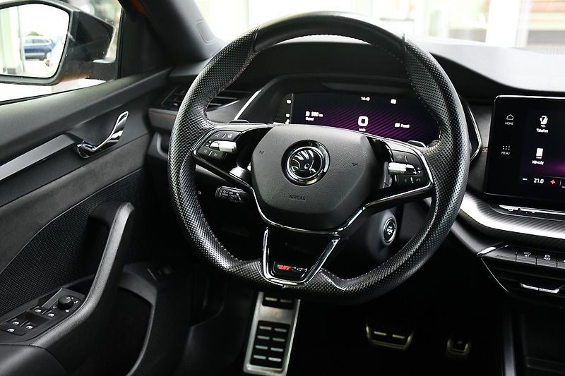 Škoda Octavia 2.0TDi RS DSG 1M ČR - fotka 6 z 39