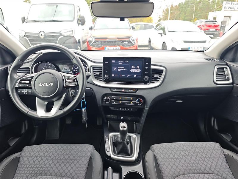 Kia Ceed 1,0 T-GDI  SPIN - fotka 15 z 23