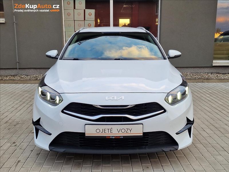 Kia Ceed 1.5 T-GDI 118kW TOP SW,1.Maj. - fotka 4 z 50