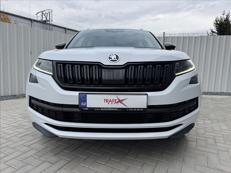 Škoda Kodiaq 2,0 TDI DSG 4X4 SPORTLINE 7mís - fotka 2 z 50