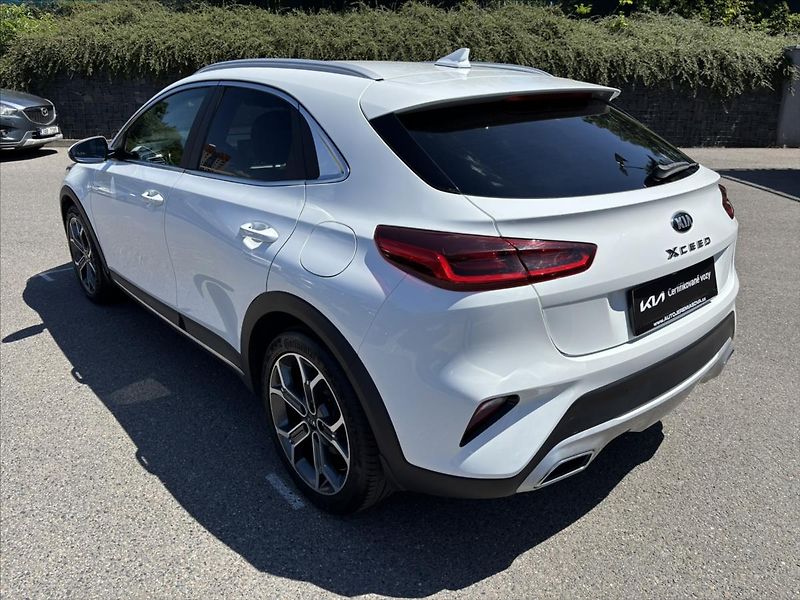 Kia XCeed 1,5 TGDi TOP ZÁRUKA KAMERA NAV - fotka 3 z 43