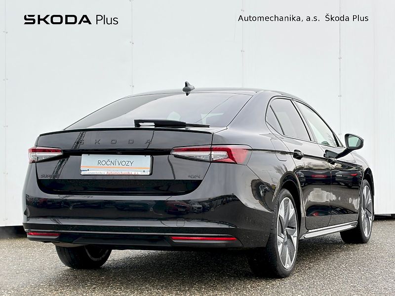 Škoda Superb (2025) DSG 4x4 / 2.0 TDI / 142 kW  / - fotka 2 z 35