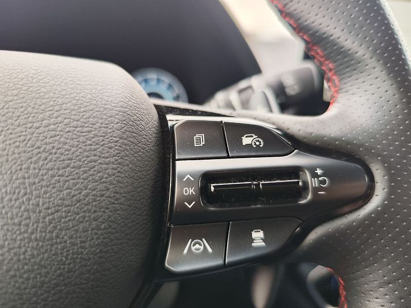 Hyundai i30 1.5 T-GDI/103kW N-Line DCT - fotka 28 z 34
