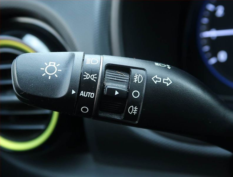 Hyundai Kona (2018) 1.0 T-GDI, ČR,1.maj - fotka 16 z 20