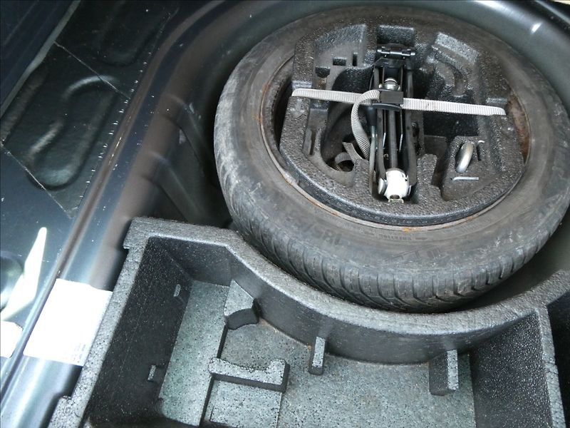 Škoda Fabia 1,2 TSi po servise,auto klima - fotka 26 z 48