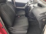 Toyota Yaris (2009) 1.0 VVT-i, nová STK - náhled 9