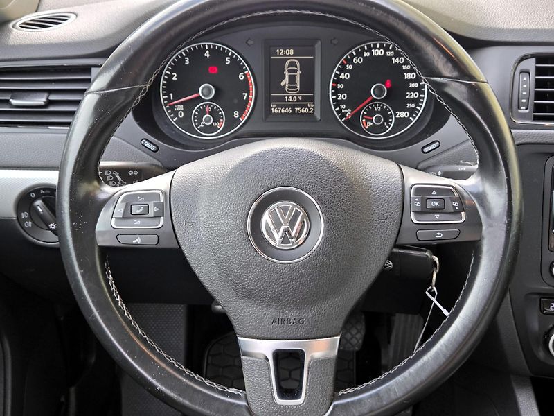 Volkswagen Jetta Trend LIFE *SERV.KNÍŽKA*       - fotka 34 z 42
