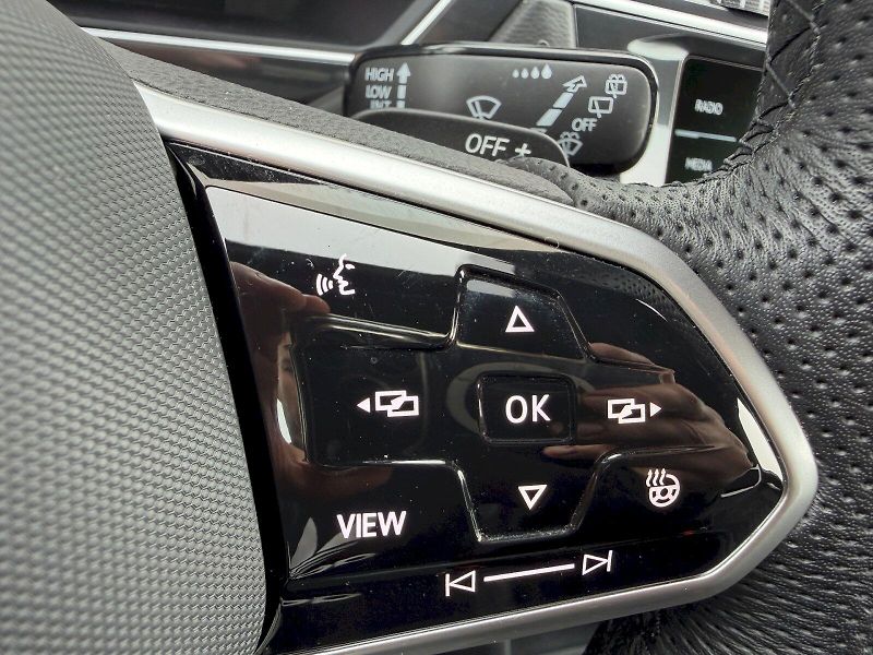 Volkswagen Tiguan Allspace (2024) 2.0 TSI 140kW R-LINE 4MOTION - fotka 13 z 35