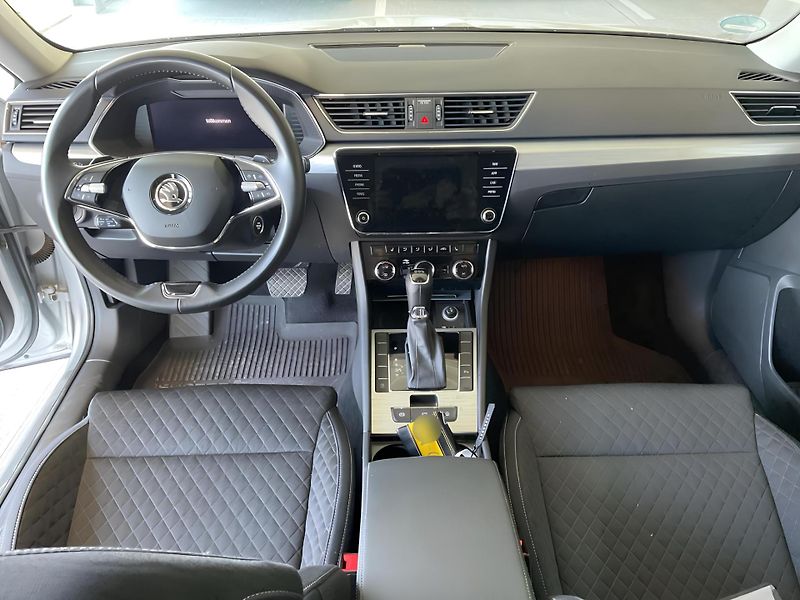 Škoda Superb 2.0TDI DSG 110kW ACC LED DPH - fotka 3 z 3