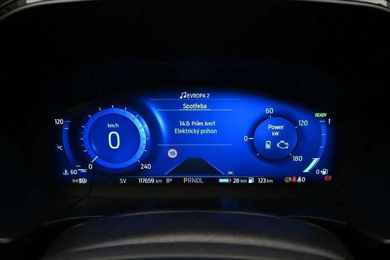 Ford Kuga 2,5 PLUG-IN 112 kW ST-LINE Zár - fotka 16 z 32