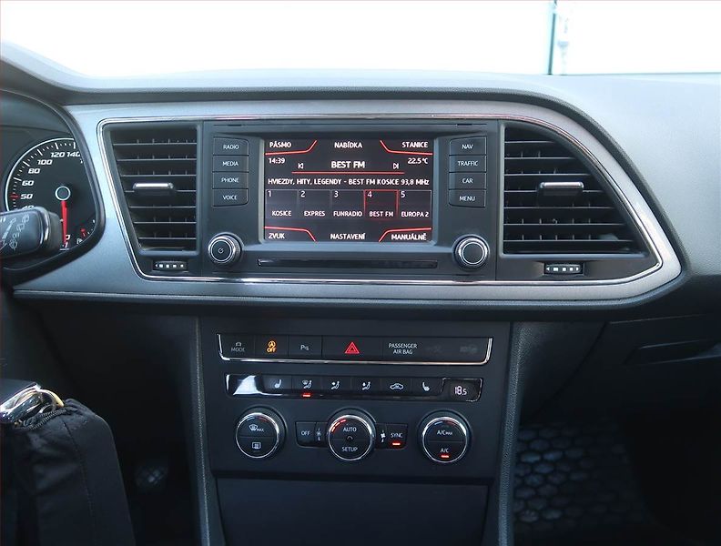 Seat Leon (2014) Sport 2.0 TDI, Navi, Tempomat - fotka 12 z 19