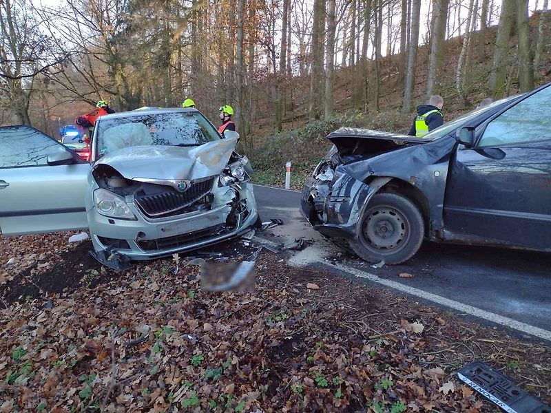 Hasiči v Karlovarském kraji museli zasahovat u celkem deseti dopravních nehod, při kterých bylo zraněno osm osob