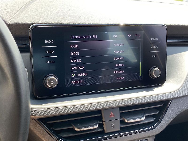 Škoda Scala (2022) 1.5 TSI DSG Ambition - fotka 18 z 30