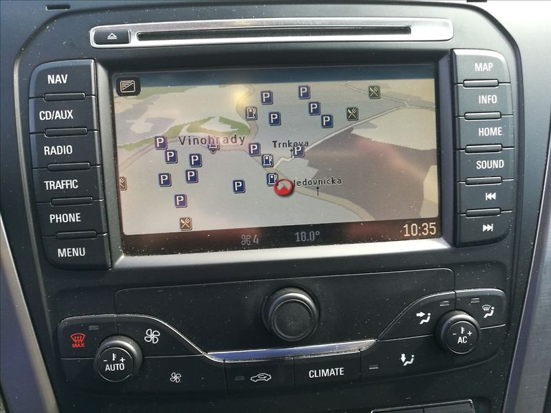 Ford Mondeo 2,0 TDCi - fotka 9 z 22