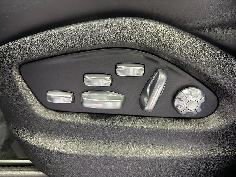 Porsche Cayenne TURBO S E-HYBRID COUPE, 500KW, - fotka 28 z 36