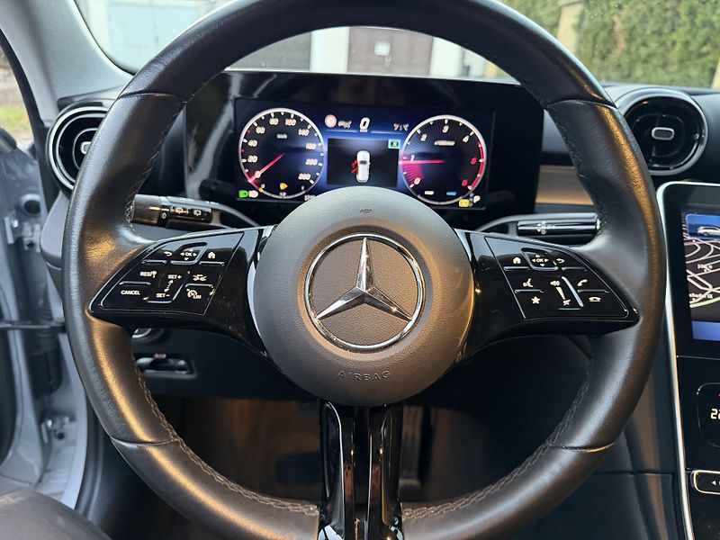 Mercedes-Benz Třídy C 200D 9Gtronic-AVANTGARDE-Tažné - fotka 24 z 37
