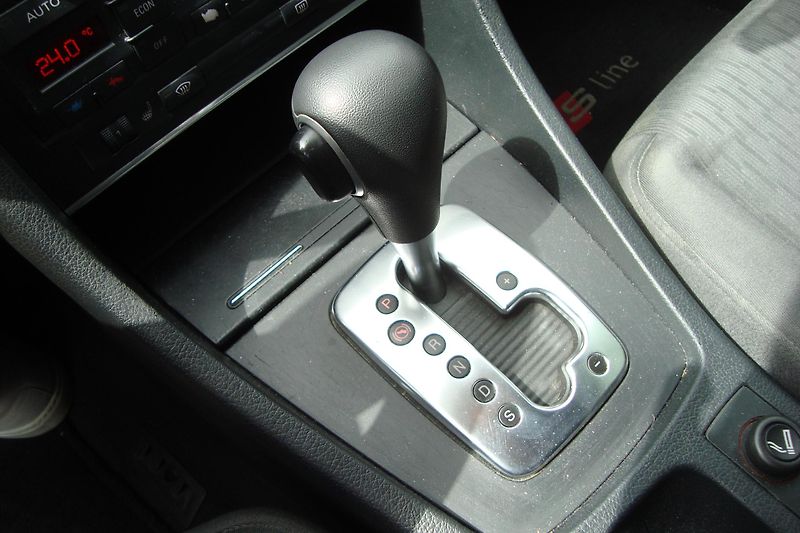 Audi A4 Avant (2006) 2.0 TDi, AUT - fotka 31 z 43