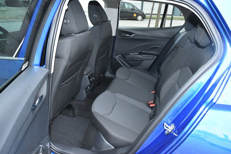 Škoda Fabia (2025) Top Selection 1,0 TSI 70 kW 5- - fotka 6 z 26
