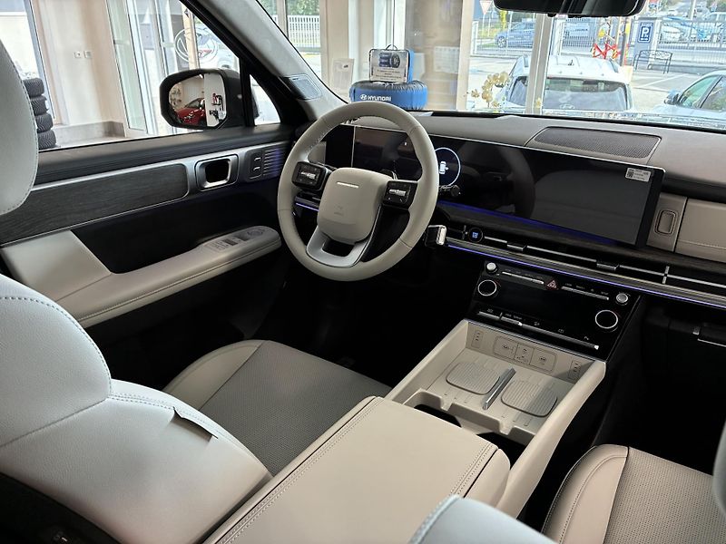 Hyundai Santa Fe 1,6 T-GDI HEV STYLE PREMIUM 7S - fotka 18 z 19