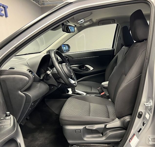 Toyota Yaris Cross 1,5 Hybrid AT Comfort - fotka 7 z 15