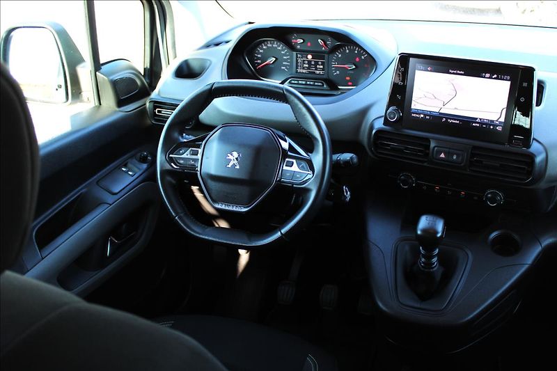 Peugeot Rifter 1,5 BHDi 96kW Active, odp. DPH - fotka 11 z 27