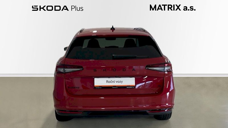 Škoda Superb (2025) Combi iV SPORTLINE 1.5 TSI 150 - fotka 9 z 35