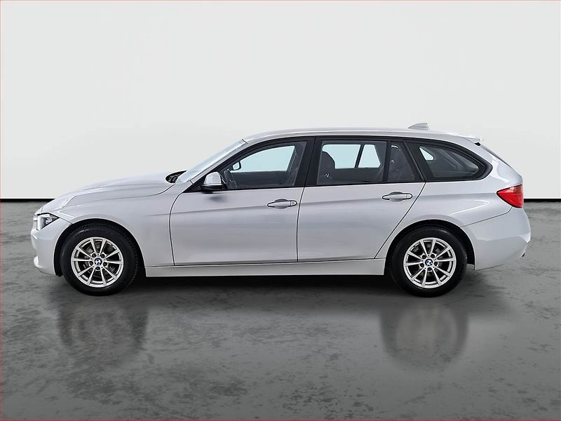 BMW Řada 3 (2013) 320 d xDrive, 4X4, Navi - fotka 3 z 17