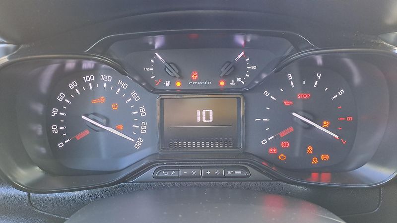 Citroën C3 1.2 PureTech S&S NAVI - fotka 22 z 28