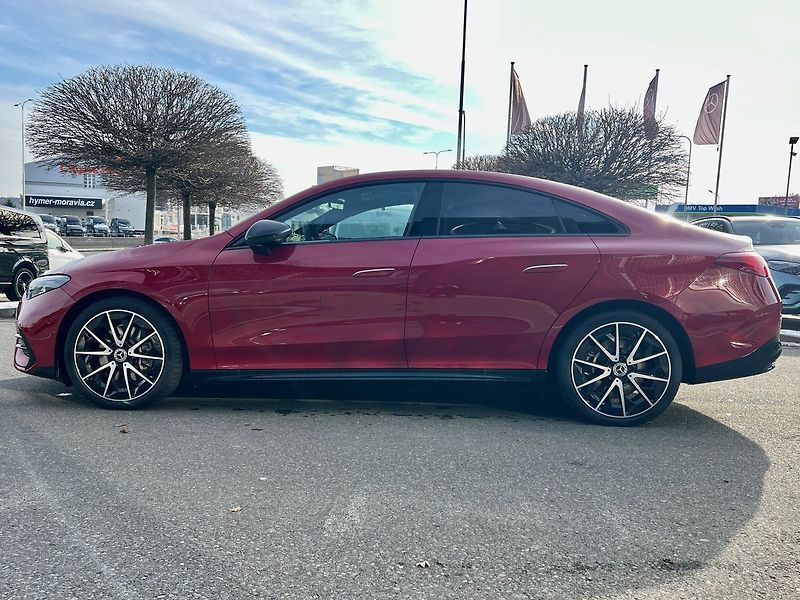 Mercedes-Benz CLA (2025) 350 4MATIC EQ Linie AMG - fotka 6 z 25