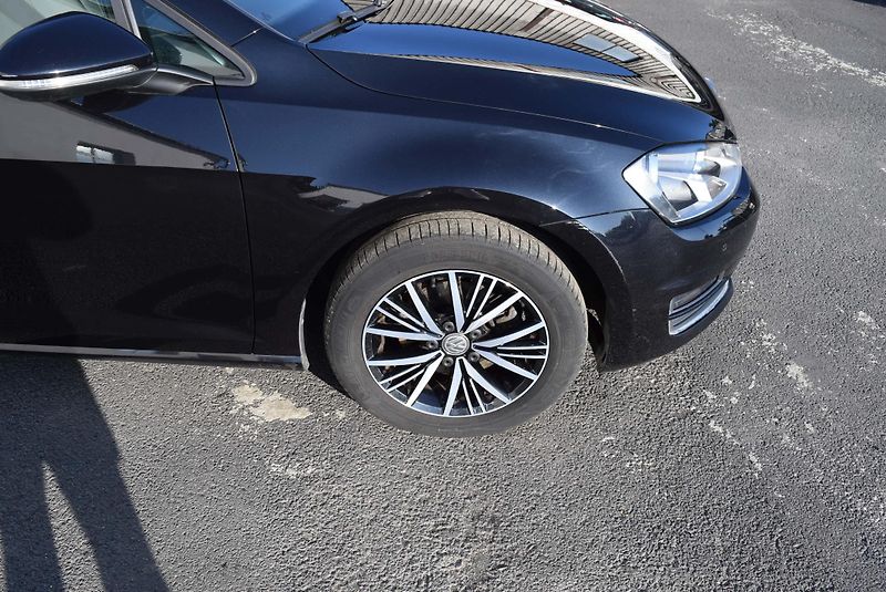 Volkswagen Golf (2017) 1.4TSI 92kw DSG ALLSTAR CLBMT - fotka 5 z 48
