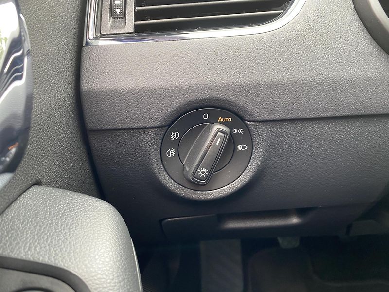 Škoda Octavia 1.4 TSI 110kW - 1xMAJ. - NAVI - fotka 19 z 45
