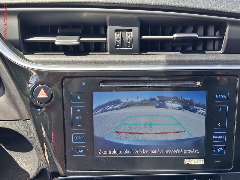 Toyota Auris (2017) 1.6i, 1.maj,ČR, AC, TZ, bixen - fotka 15 z 23