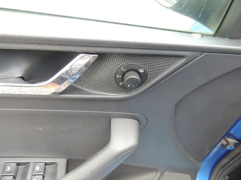 Škoda Rapid (2014) 1.2TSi,77kw,dobrá výbava - fotka 17 z 40