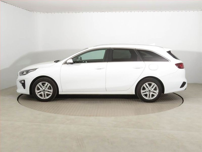 Kia Ceed (2018) 1.6 CRDi, Automat, Serv.kniha - fotka 3 z 18