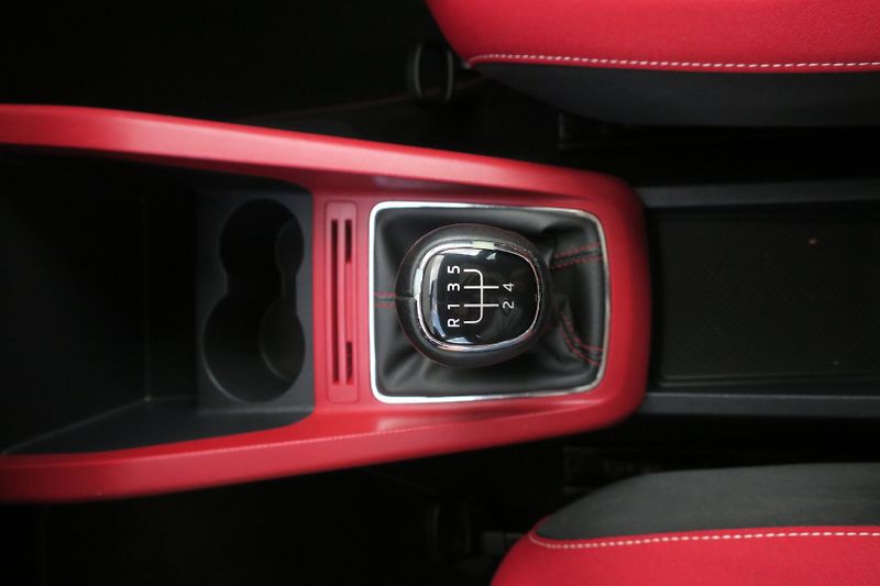 Škoda Fabia (2016) 1.2TSi Monte Carlo ČR - fotka 35 z 50