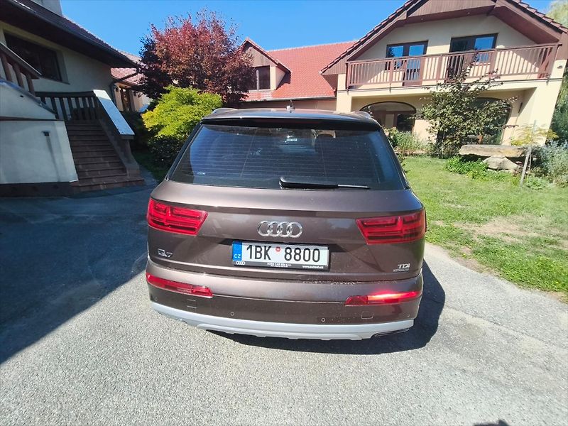 Audi Q7 3,0 3.0 TDI quattro - fotka 4 z 9