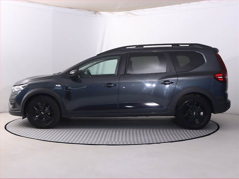 Dacia Jogger (2023) Comfort 1.0 TCe, LPG, Tempomat - fotka 3 z 17