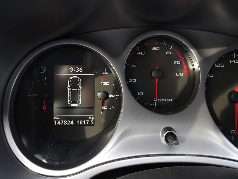 Seat Leon 1,4TSi NAJ.147000km ! NAVI ! - fotka 22 z 38