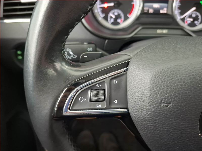 Škoda Octavia (2018) Style 2.0 TDI, Automat, Navi - fotka 18 z 21