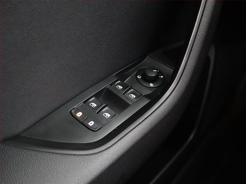 Škoda Superb (2020) Ambition Plus 2.0 TDI, Automat - fotka 19 z 19
