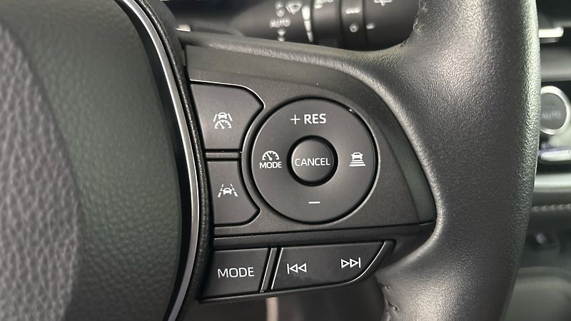 Toyota Corolla 2.0 Hybrid AUT Executive Touri - fotka 14 z 29