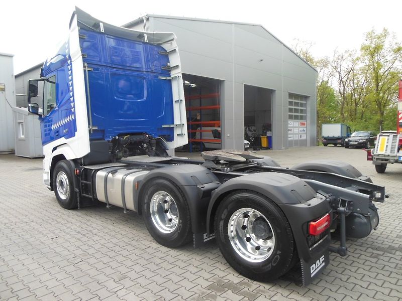 DAF XF XF530 FTT, 6x4, Retarder, Soup - fotka 4 z 27