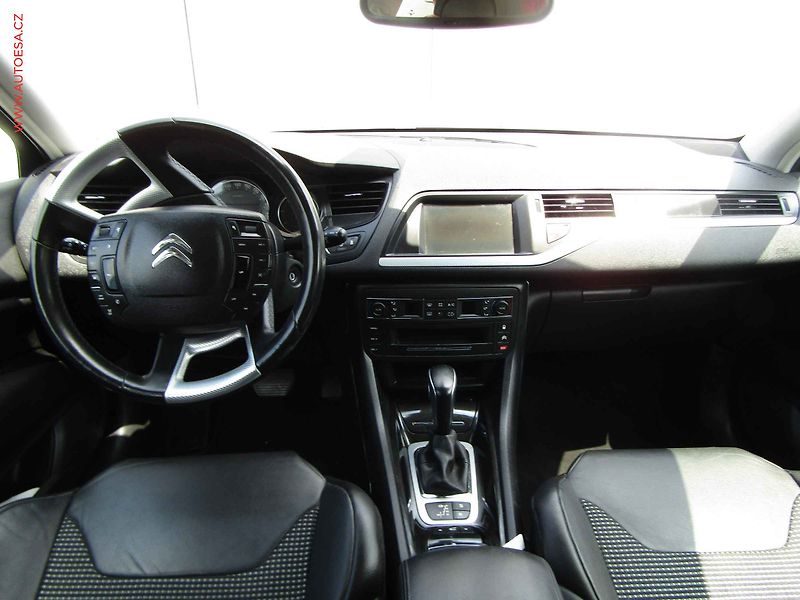 Citroën C5 (2016) 2.0 HDi, AT, bixen, kamera - fotka 8 z 17