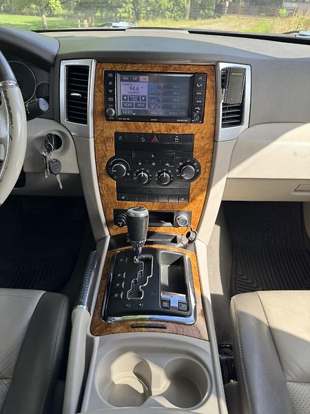 Jeep Grand Cherokee (2008) WH 3.0 CRD Limited QDII - fotka 11 z 26