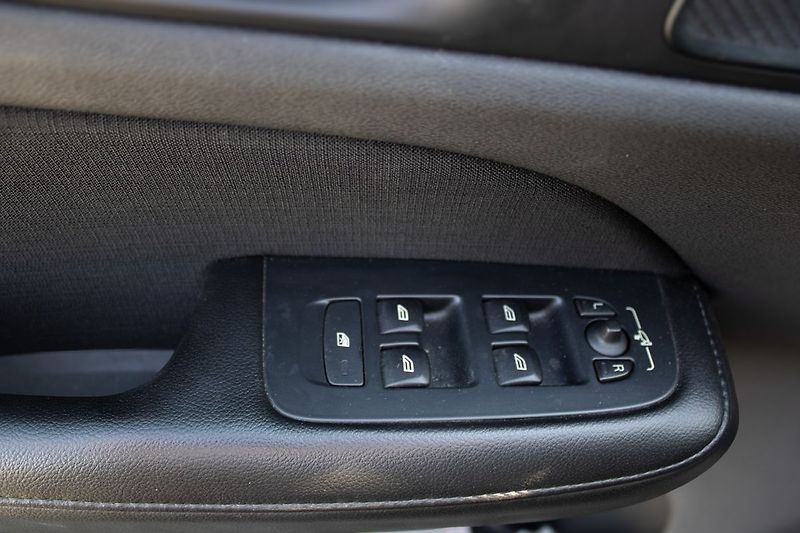 Volvo V60 Nové rozvody, servisovano - fotka 25 z 37
