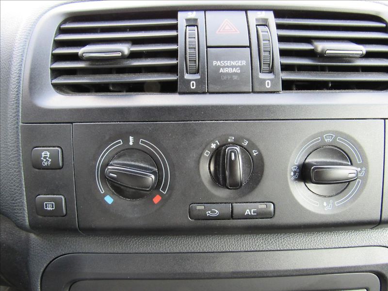 Škoda Fabia 1,2 TSi 63kW Combi - fotka 16 z 31