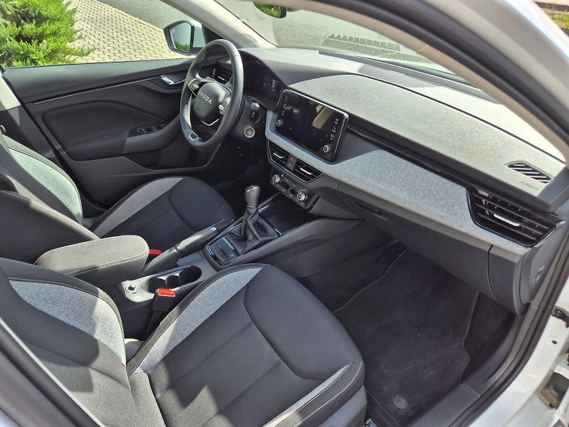 Škoda Scala (2025) Selection 1.0TSi 85kW 6°manuál - fotka 20 z 27