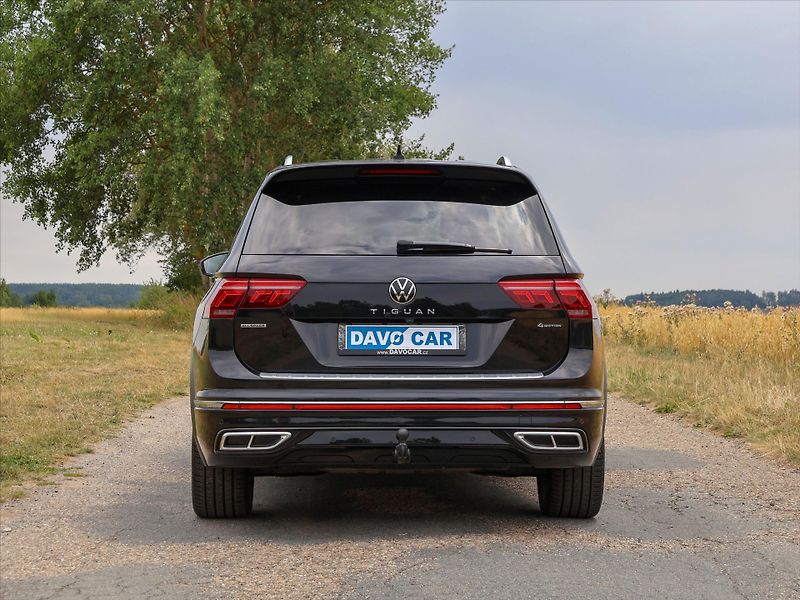 Volkswagen Tiguan Allspace 2,0 TSI 4x4 DSG R-Line 7-Míst - fotka 6 z 44