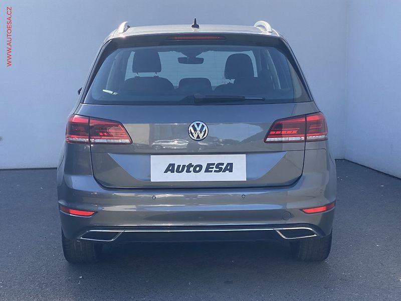 Volkswagen Golf Sportsvan (2018) 1.5 TSi, Highline, LED, TZ - fotka 5 z 18