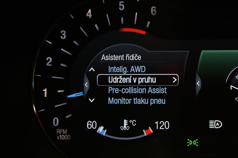 Ford Edge TDCi AWD Bi-Turbo ST-Line - fotka 19 z 36